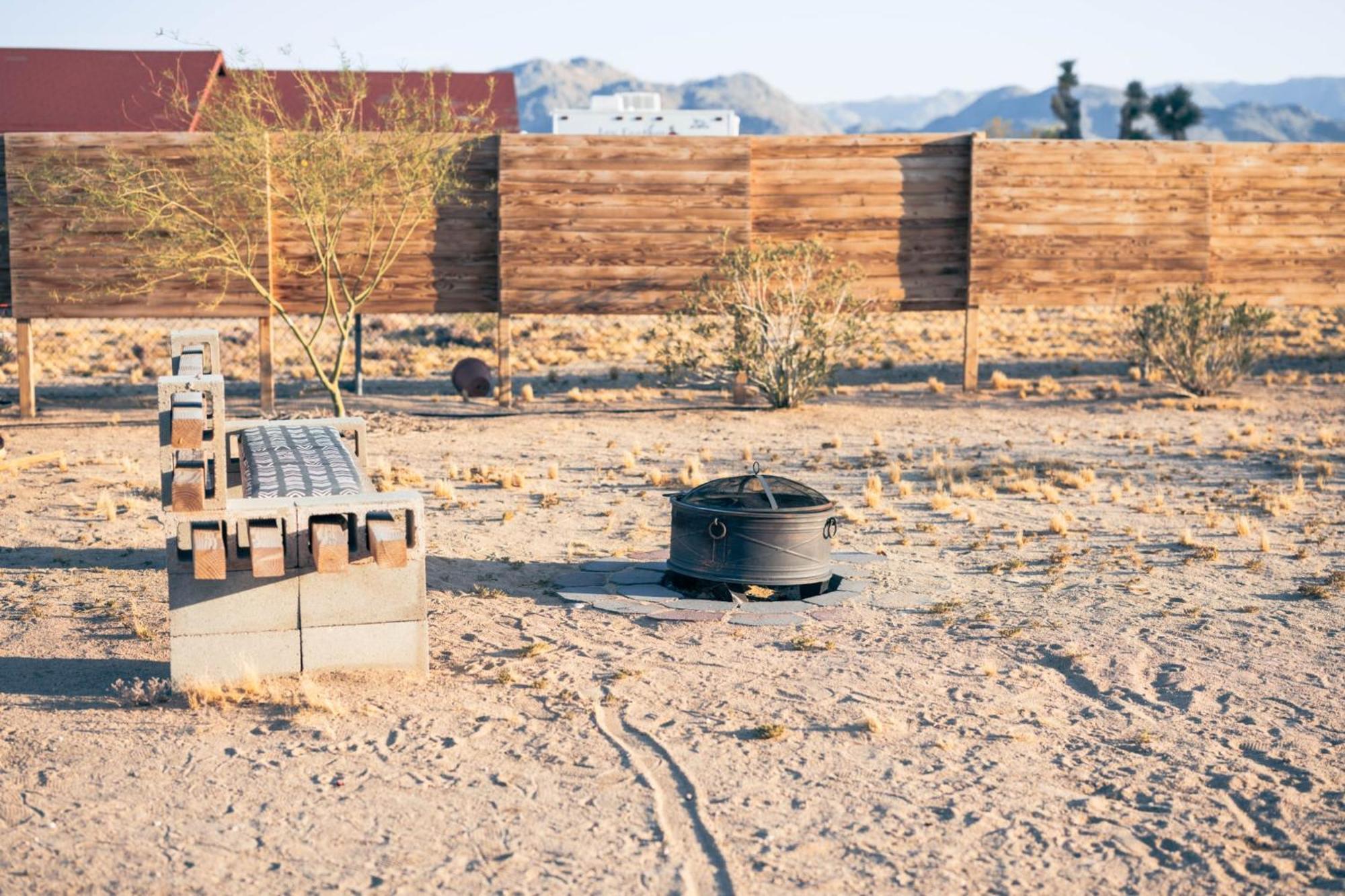 Willa Casa Del Desierto - Panoramic Views - Pet Friendly - Fire Pit Joshua Tree Zewnętrze zdjęcie